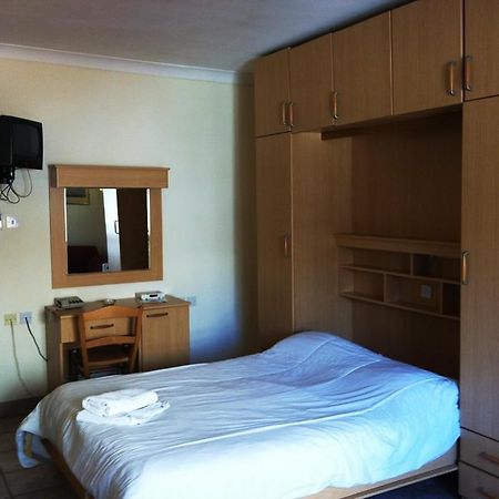 Clover Holiday Complex Qawra Habitación foto