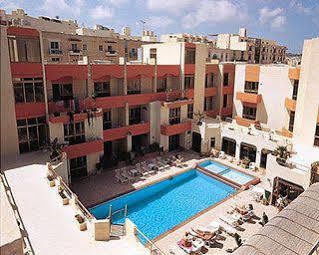 Clover Holiday Complex Qawra Exterior foto